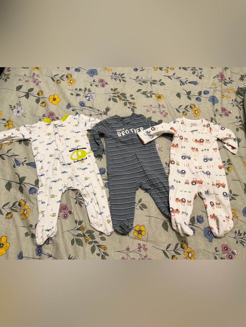 Carter's 6month Footed Pajamas 3 pair